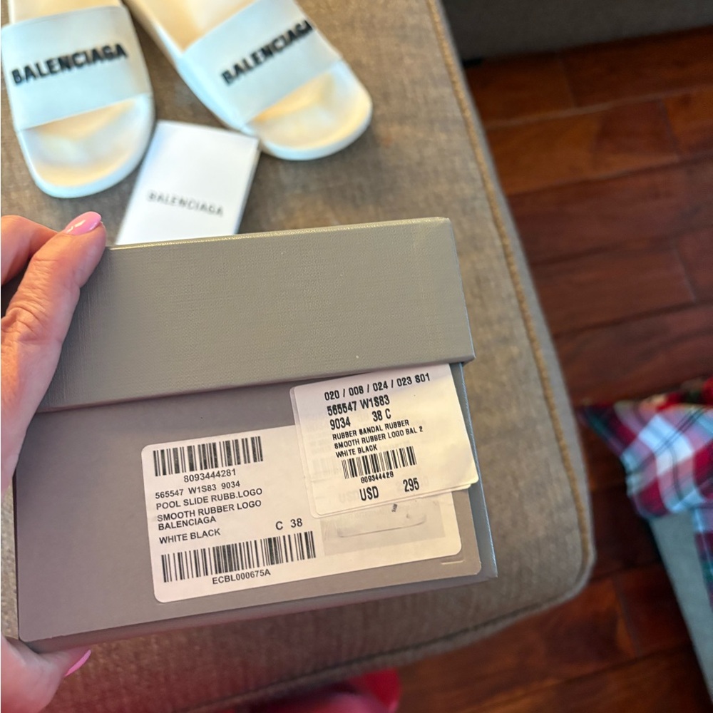 Balenciaga Ladies Cream Slide Sandals - Picture 2 of 6